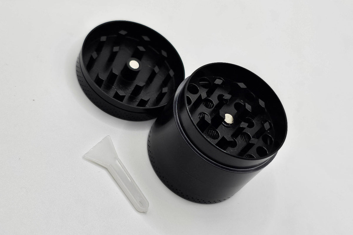 Grinder mit Wunschgravur - Meisenberger Laser & Gravur