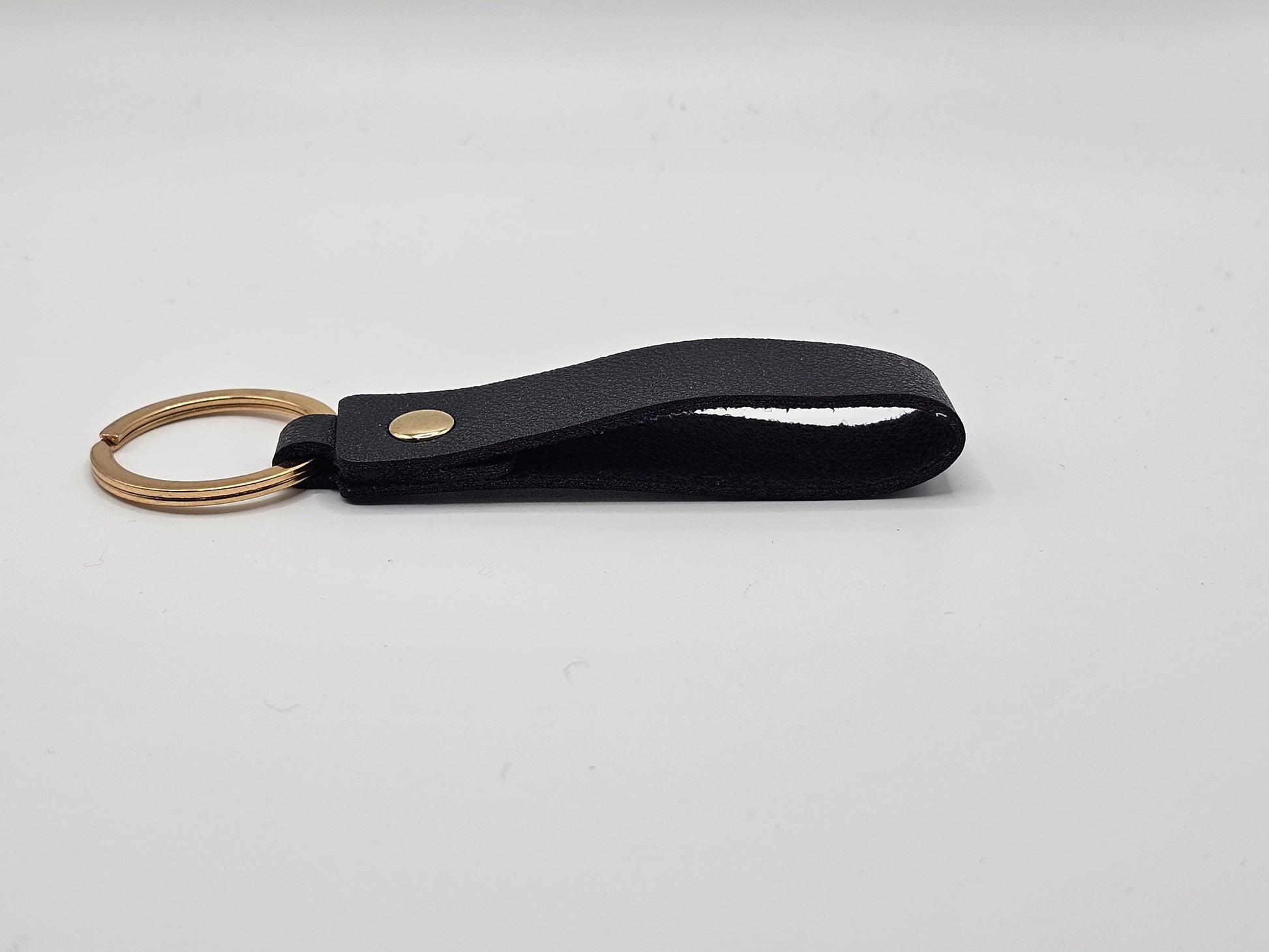 Lederband Schlüsselanhänger mit Wunschgravur - Meisenberger Laser & Gravur